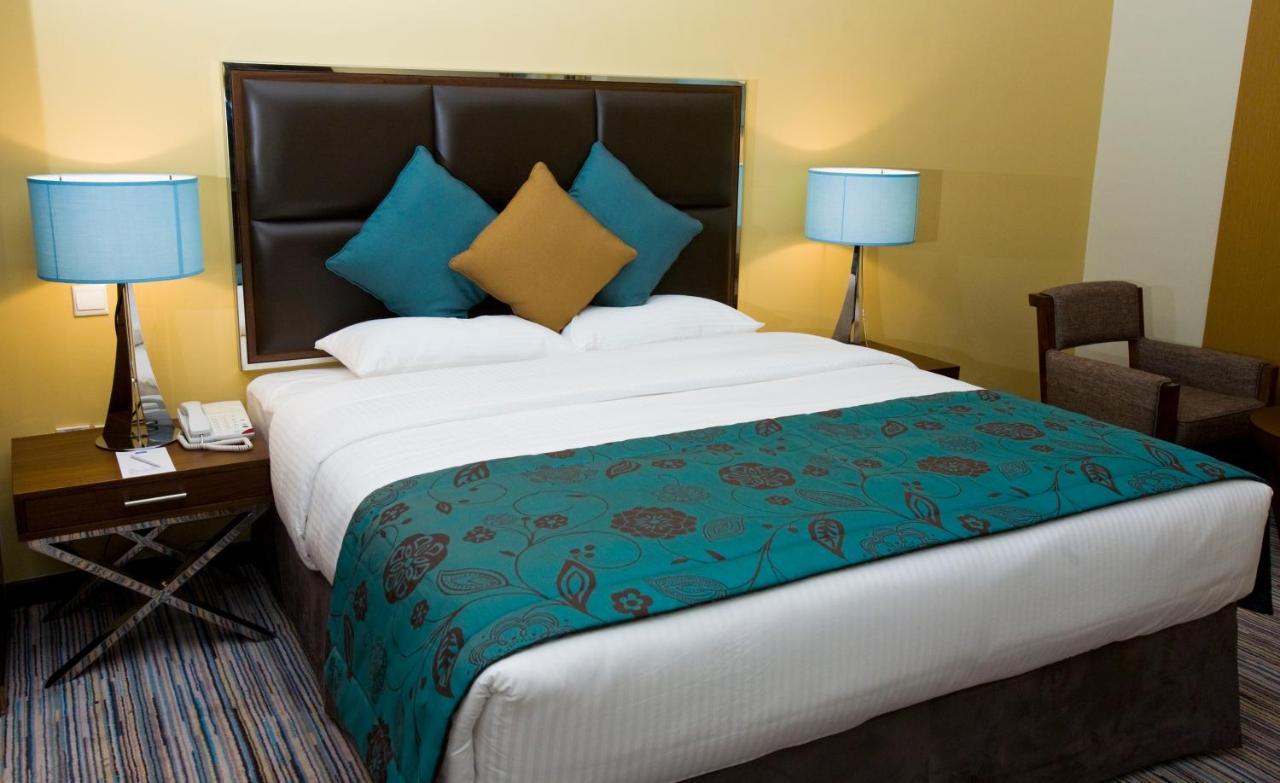 Aparthotel Phoenix Plaza 3*