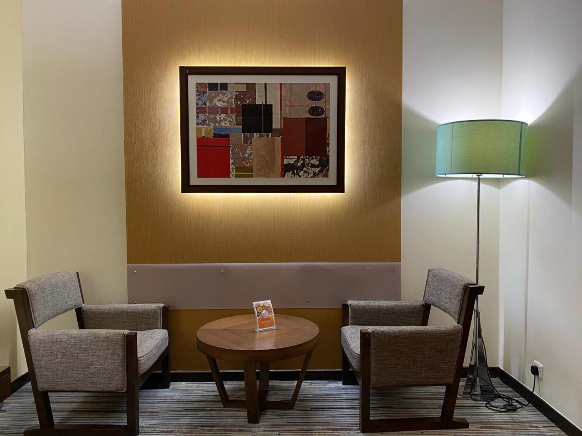 Phoenix Plaza Aparthotel