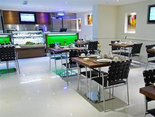 Phoenix Plaza Aparthotel