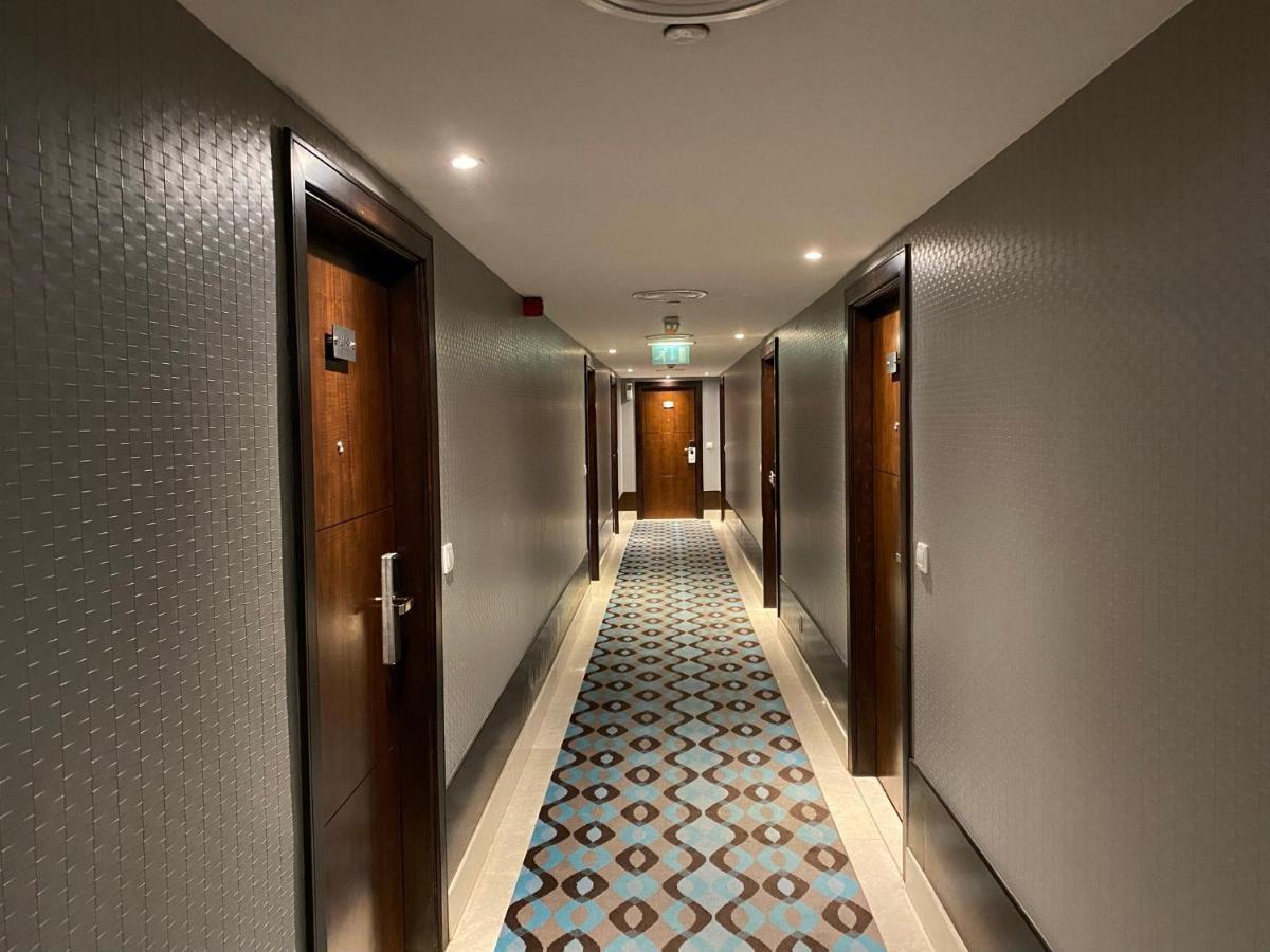 Phoenix Plaza Abu Dhabi