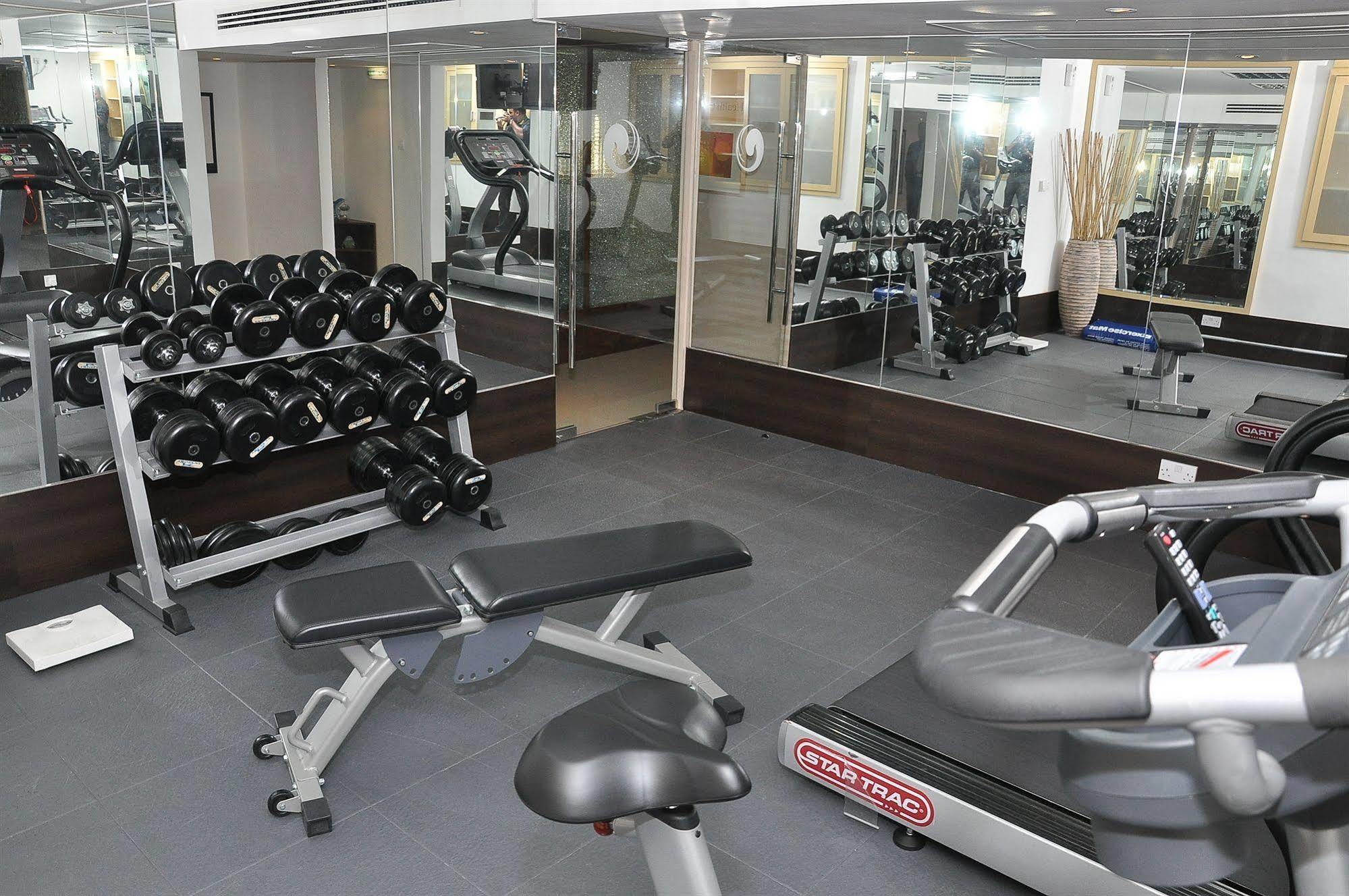 Phoenix Plaza Aparthotel Abu Dhabi