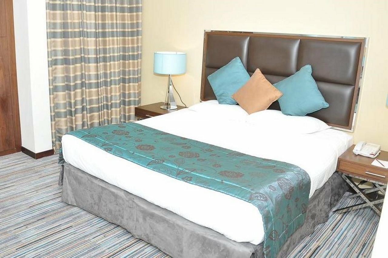 Aparthotel Phoenix Plaza